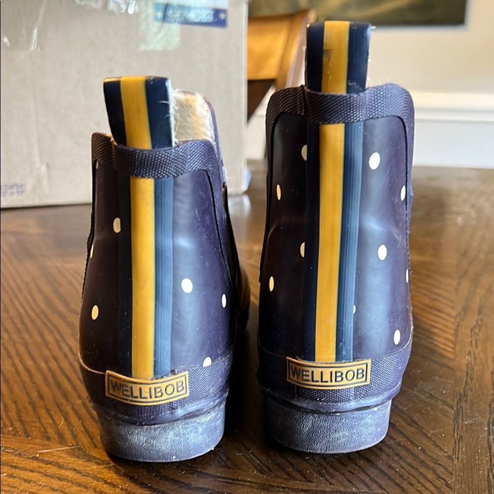 Joules Black and White Rain & Snow Boots with Elastic Panels - Picture 4 of 4